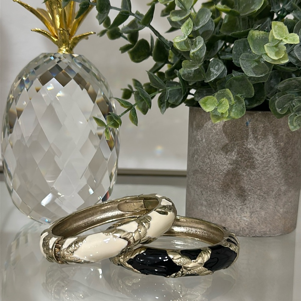Cache Black And White Bangles - image 1